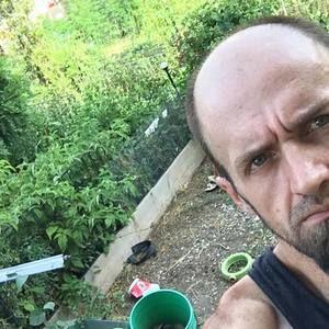 Meet your Posher, Casey